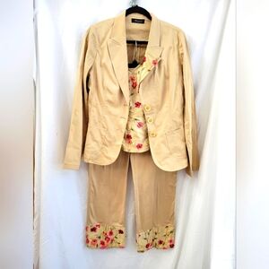 Vtg Jessy Made in Italy 3 piece Jacket | Cami | Crop Pants Applique Floral 46